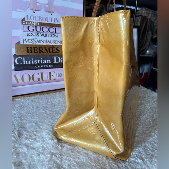 Louis Vuitton Monogram Yellow Vernis Reade GM Tote XL - Picture 4 of 14
